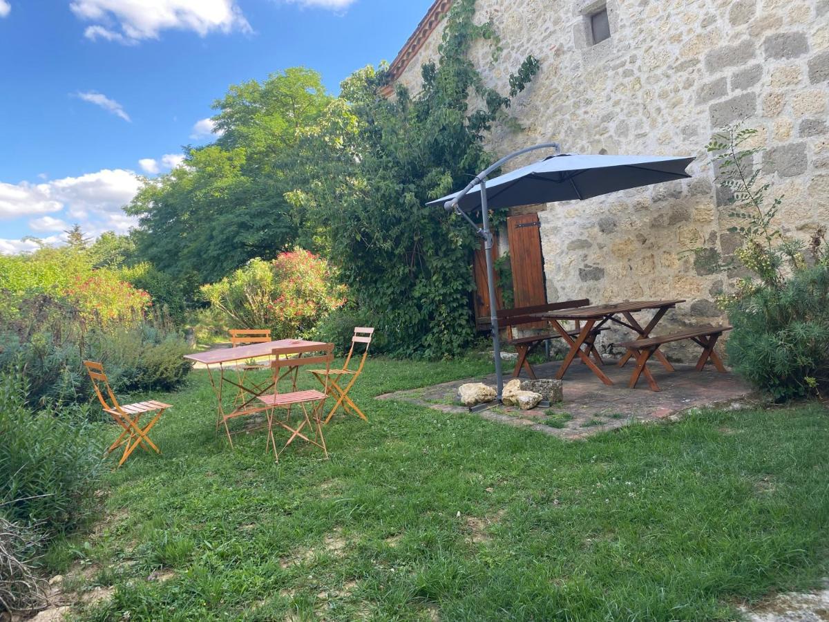 Chez Sophie -Chambres D'Hotes, Gite Et Gite Equestre Clermont-Dessous エクステリア 写真